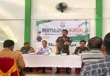Kacabjari Tarempa Gelar Penyuluhan Hukum Desa di Desa Sri Tanjung Kepala Cabang Kejaksaan Negeri Natuna di Tarempa ROY HUFFINGTON HARAHAP, S.H., M.H. menggelar penyuluhan hukum di Desa Sri Tanjung