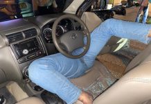 Seorang Pria Ditemukan Tewas Di Dalam Mobil