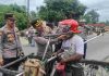 Polres Pasaman Barat Bagikan Melalui 1000 Helm Gratis ke Warga Dilaksanakan Dibeberapa Titik Rawan Kecelakaan