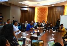 Kepala BP Batam Dengarkan Aspirasi Warga Sei Nayon Bengkong Kepala BP Batam Dengarkan Aspirasi Warga Sei Nayon Bengkong