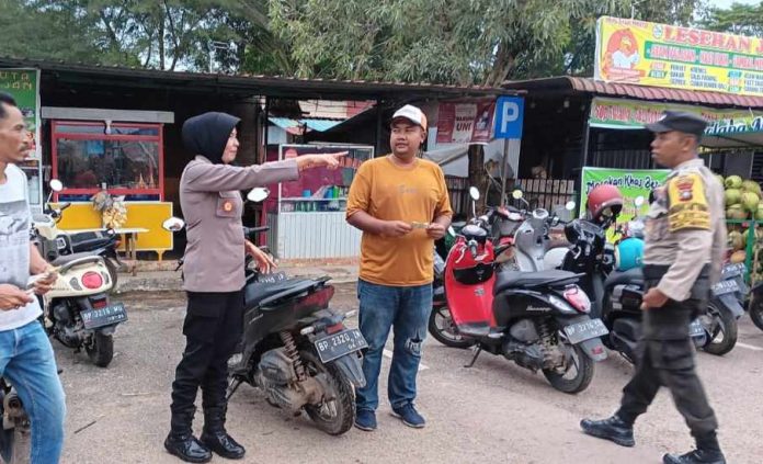 Antisipasi Curanmor, Kapolsek Batam Kota Tinjau Parkiran di Bazar Ramadan Antisipasi Curanmor, Kapolsek Batam Kota Tinjau Parkiran di Bazar Ramadan