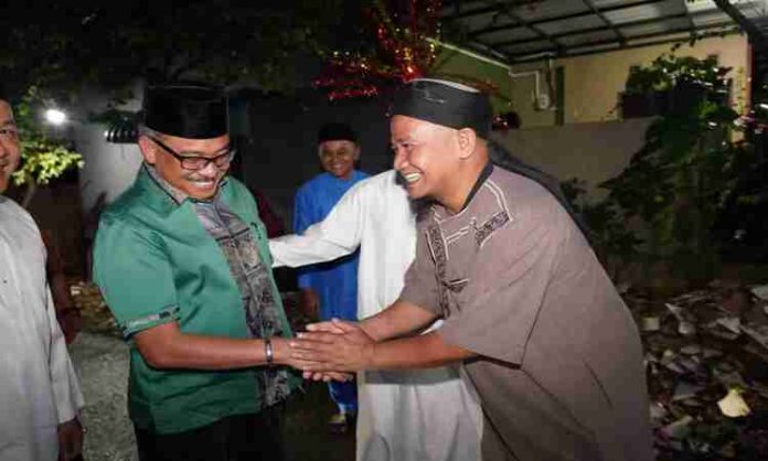 Jefridin saat mewakili Wali Kota Batam, Muhammad Rudi, meresmikan Masjid Al-Mubarokah, Perumahan Bukit Tiban Permai