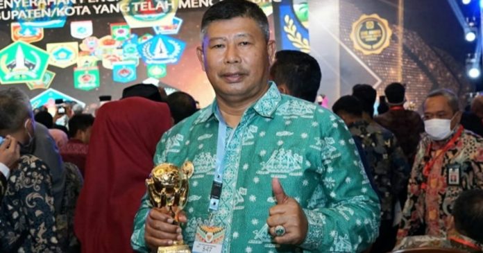 Pemkab Anambas Raih Penghargaan UHC Award dari Wakil Presiden RI