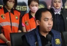 Polres Metro Jakarta Barat Tangkap 2 Wanita Muda Bikin Konten Parno di Dream Live Polres Metro Jakarta Barat Tangkap 2 Wanita Muda Bikin Konten Parno di Dream Live