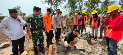 Peletakan batu pertama oleh bupati Natuna pembangunan rumah Risha