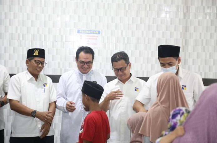 BP Batam Salurkan Bantuan Operasional Masjid dan Santunan Anak Yatim di Masjid Sabilil Huda