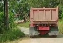 Dikeluhkan Warga Tg Uban, Kendaran Berat Jadikan Jalan Setapak Semenisasi Jadi Jalan Utama Jalan Setapak Semenisasi di Tg Uban Jadi Jalan Utama