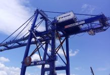 STS Container Crane di Pelabuhan Batuampar Bisa Bongkar 30 Kontainer per Jam STS Container Crane di Pelabuhan Batuampar Bisa Bongkar 30 Kontainer per Jam