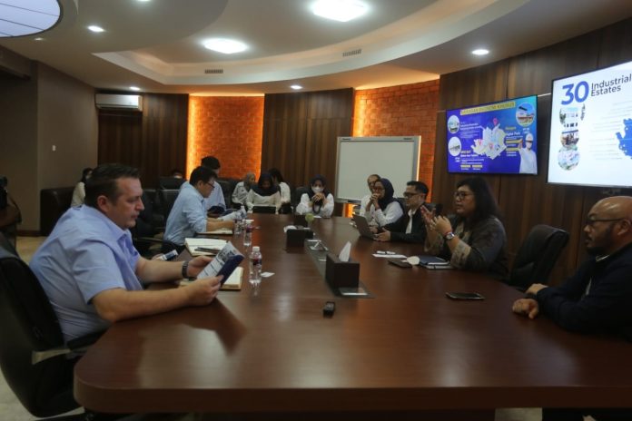 Targetkan Peningkatan Investasi Asing, BP Batam Terima Kunjungan Perusahaan Hong Kong Targetkan Peningkatan Investasi Asing, BP Batam Terima Kunjungan Perusahaan Hong Kong