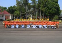 DanLanud Abdulrachman Saleh Marsma TNI Fairlyanto Terima Kunjungan 112 Taruna AAU Komandan Lanud Abd Saleh Marsma TNI Fairlyanto, beserta para pejabat Lanud dan Insub bertempat di Vip Room Lanud Abd Saleh Malang