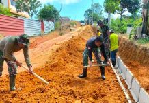 Hari ke 2 TMMD, Ratusan Personel Gabungan Mulai Pemasangan Mal Untuk Proses Pengecoran Jalan