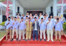 Partai Gerindra Bintan Daftarkan 25 Bacaleg Andalan ke KPU Bintan Partai Gerindra Bintan Daftarkan 25 Bacaleg Andalan ke KPU Bintan