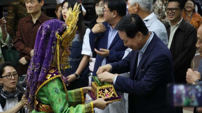 Turis Korea Selatan Puji Kemajuan Kota Batam Turis Korea Selatan Puji Kemajuan Kota Batam