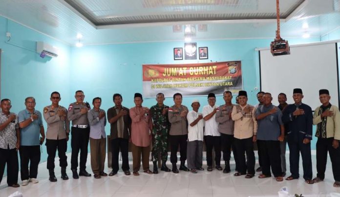 Wakapolres Bintan Kompol M. Tahang Pimpin Jumat Curhat Serentak Wakapolres Bintan Kompol M. Tahang Pimpin Jumat Curhat Serentak