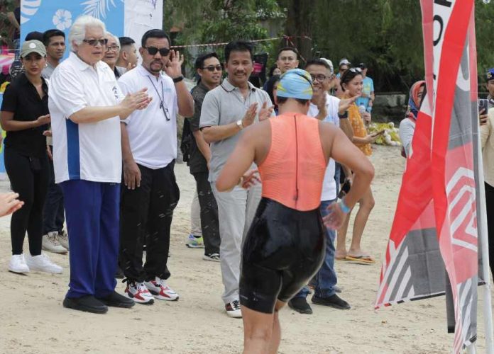 Wako Rudi Buka Batam Triathlon 2023 di Nongsa