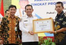 Pemkab Kepulauan Anambas Melalui Dinas Ketenagakerjaan Raih Piagam Juara I di Paritrana Award se Kepri Pemkab Kepulauan Anambas Melalui Dinas Ketenagakerjaan Raih Piagam Juara I di Paritrana Award se Kepri