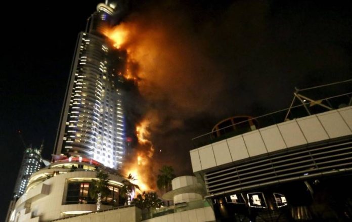 VIDEO Gedung Pencakar Langit di Kota Ajman Uni Emirat Arab Terbakar Hebat