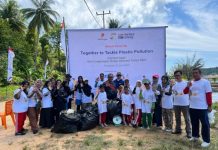 Hari Lingkungan Hidup Sedunia 2023, Harbour Energy Aksi Bersih Pantai di Desa Piabung Harbour Energy Anambas Bersih Pantai