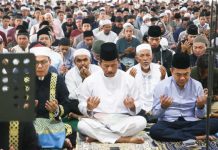Wako Rudi dan Sesmenko Laksanakan Salat Idul Adha 1444 H di Masjid Sultan Mahmud Riayat Syah Wako Rudi dan Sesmenko Laksanakan Salat Idul Adha 1444 H
