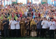 Ansar Serahkan Bantuan Hibah Untuk RT, RW, Posyandu, Guru Paud dan Rumah Ibadah di Batam Ansar Serahkan Bantuan Hibah Untuk RT, RW, Posyandu, Guru Paud