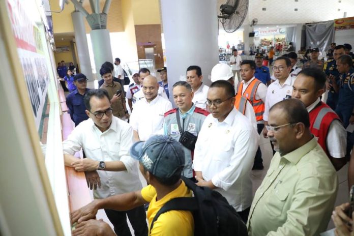 Direktur BUP Dendi Paparkan Peningkatan Penumpang ke Menhub Budi Karya Sumadi