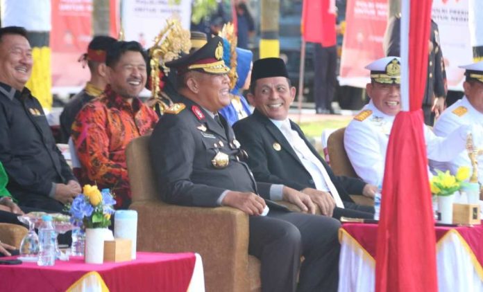 Gubernur Ansar Hadiri Upacara dan Syukuran Hari Bhayangkara ke-77 di Mapolda Kepri