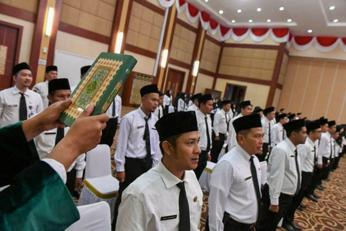 Gubernur Ansar Lantik 167 Guru dan 2 PNS Provinsi Kepri Jadi Pejabat Fungsional