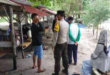 Terus Beri Himbauan Keselamatan Saat Berwisata, Personel Polsek Gunung Kijang Patroli Pantai