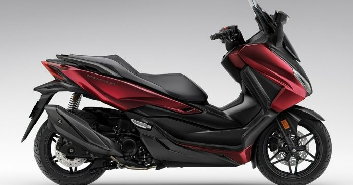 Honda Forza 2023 Tampil Mewah dan Berkelas, OTR Batam Rp81 Juta