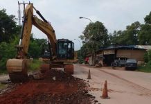 Selang Satu Hari Setelah Ditinjau Walikota, Jalan Pelabuhan Sagulung Mulai Diperbaiki