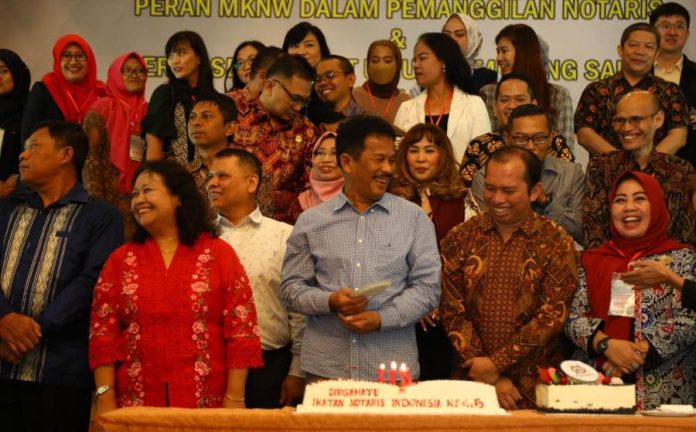 Kepala BP Batam Rudi Hadiri Perayaan HUT Ikatan Notaris Indonesia ke-115