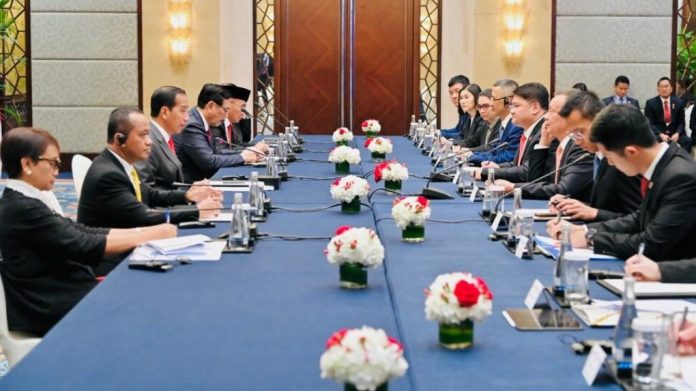 Presiden Jokowi Saksikan MoU Investasi Xinyi Glass