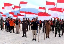 Sambut HUT RI ke-78, 1.000 Bendera Merah Putih Berkibar di Perbatasan Pulau Senua 1.000 Bendera Merah Putih Berkibar di Perbatasan Pulau Senua