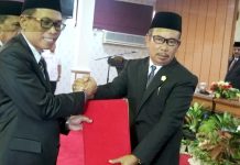 2 Legislator Hengkang dari DPRD Karimun, Sri ke Senayan Jakarta dan Charli Urus Keluarga DPRD Karimun