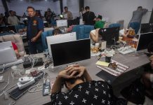 Mabes Polri Bekuk 83 WN China Pelaku Love Scamming di Komplek Industri Batam Centre Mabes Polri Bekuk 83 WN China Pelaku Love Scamming di Komplek Industri Batam Centre