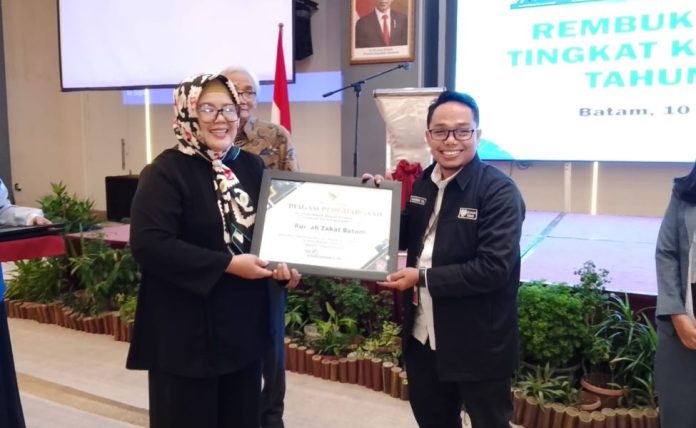 Rumah Zakat Kepri Dapat Piagam dari Walikota Batam