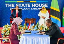 Melalui Pertamina, Presiden Ingin Tingkatkan Kerja Sama Energi di Tanzania dihadapan Presiden Joko Widodo dan Presiden Tanzania Samia Suluhu, Direktur Utama PT Pertamina (Persero) Nicke Widyawati dan Managing Director TPDC Mussa Makame menandatangani nota kesepahaman dengan perusahaan milik negara asal Tanzania, Tanzania Petroleum Development Company (TPDC).