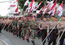 Semangat Kemerdekaan, Polres Lingga Bersama TNI- Polri dan Instansi Gelar Kirab Bendera Merah Putih