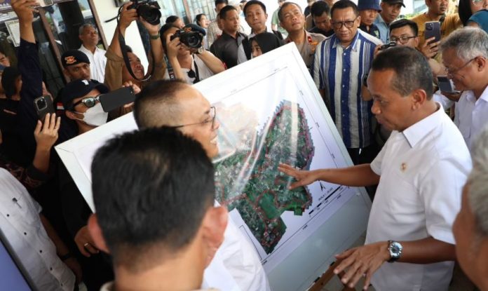 Tinjau Pulau Rempang Menteri Investasi Bahlil Lahadalia Tinjau Pulau Rempang Menteri Investasi Bahlil Lahadalia