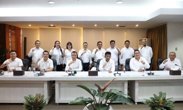 Tunda Pembelakuaan Tarif Bongkar Muat 1 September Tunda Pembelakuaan Tarif Bongkar Muat 1 September