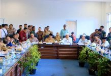 Unjuk Rasa Warga Air Bangis, Gubernur Mahyeldi: Lindungi Masyarakat dan Jalani PSN Dengan Membentuk Tim