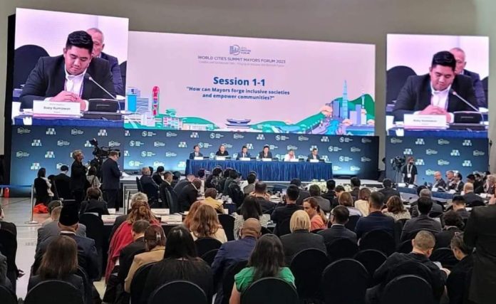 Bupati Roby Paparkan Inovasi Andalan Bintan Mendunia Lewat WCS Mayors Forum 2023 Korsel