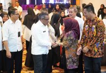 Sekda Jefridin Buka Acara Lokakarya Guru di Hotel Golden View