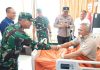 Kapolda Kepri Kunjungi Personel Dan Petugas Pengamanan Yang Terluka di RS Bhayangkara Batam