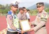 Wakapolres Lingga Pimpin Upacara Pemberian Penghargaan ke Personel Berprestasi Wakapolres Lingga Pimpin Upacara Pemberian Penghargaan