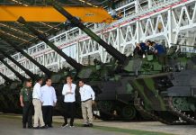 Presiden Jokowi Apresiasi Peningkatkan Pendapatan PT Pindad Capai Rp 27 Triliun Presiden Jokowi Apresiasi Peningkatkan Pendapatan PT Pindad Capai Rp 27 Triliun