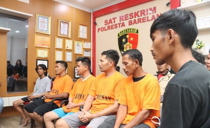 Kapolresta Barelang Pulangkan 8 Tersangka Kasus Pemblokiran Jalan Rempang
