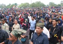 Inilah 43 Nama Pendemo Tersangka Demo Anarkis di BP Batam, 22 Petugas Korban Luka Inilah 43 Nama Pendemo Tersangka Demo Anarkis di BP Batam, 22 Petugas Korban Luka
