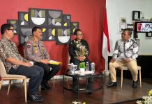 Dialog Publik Humas Polda dan SPS Kepri, Tema: Peran Pers Ciptakan Pemilu 2024 Damai SPS Kepri dan Humas Polda Kepri