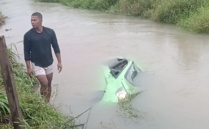 Terjatuh ke Parit Jorong Sikabau Pasaman, 2 Perempuan Tewas